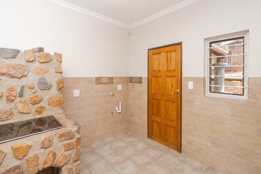 3 Bedroom Property for Sale in Ifafi North West